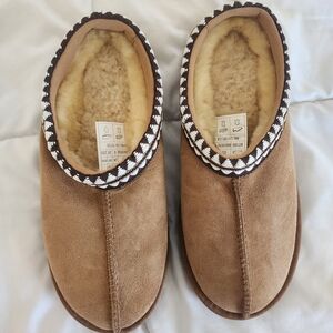 Cozy Brown Shearling-Lined Suede Slippers